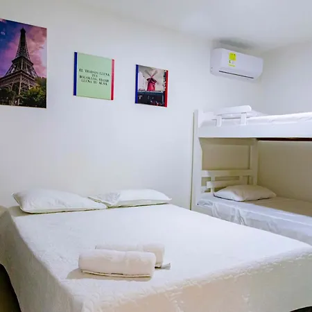 Luna Airport Hotel *