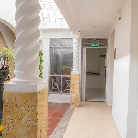 Luna Airport Hotel Cartagena