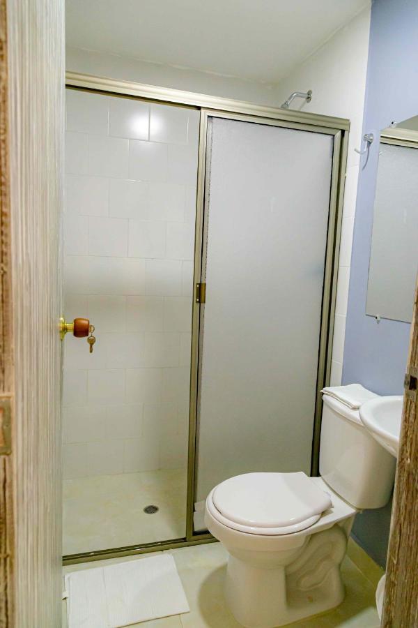 Luna Airport Hotel *