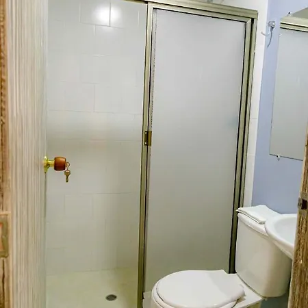 Luna Airport Hotel *